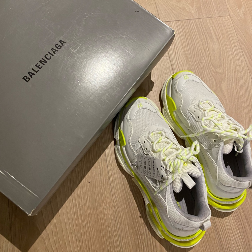 Authentic Balenciaga Triple Sneaker